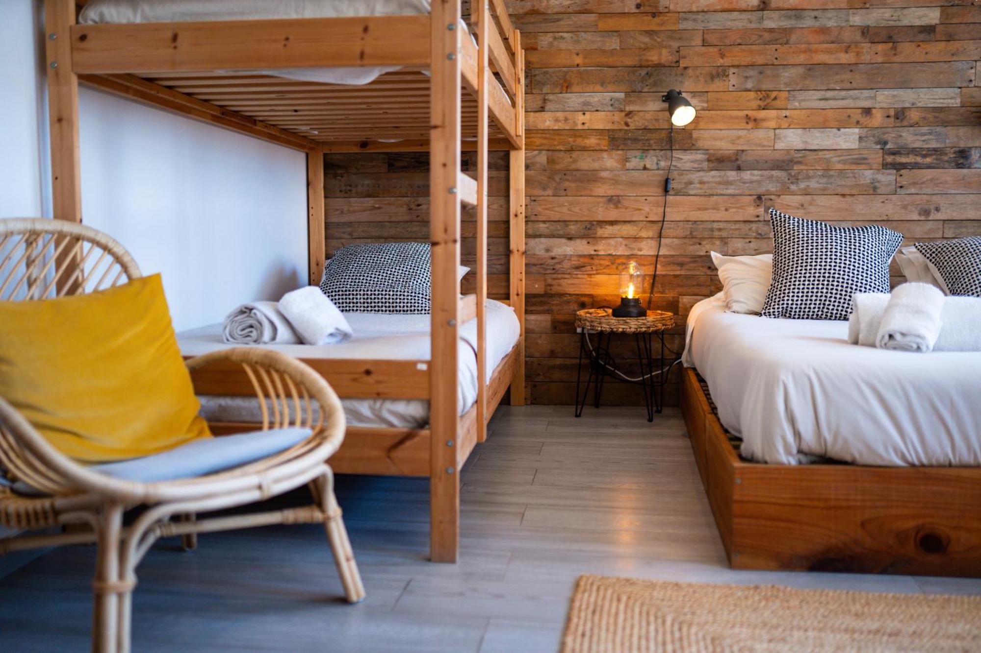 Alex Surf Hostel Балеал Екстер'єр фото